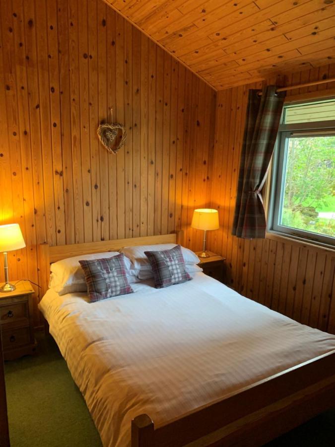 Milton Bay Luxury Lodge Wrapped In Exceptional Scenery Morenish Exterior foto